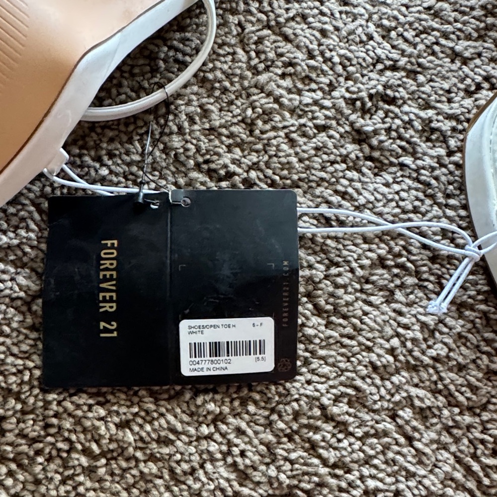 Forever 21 White Square-Toe Heels - Picture 3 of 3